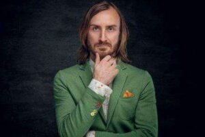 HOW TO BECOME SEXIER & HOTTER: A MAN-S GUIDE!
